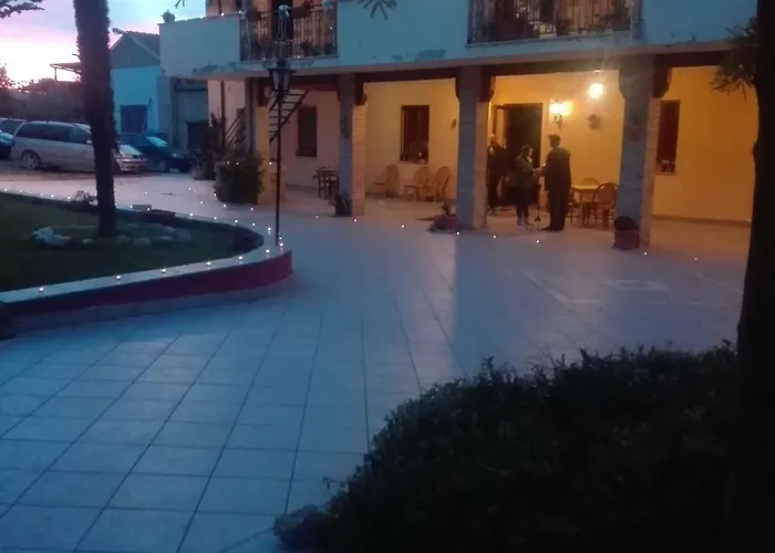 La Collina Degli Allori Фермерский дом Казальбордино